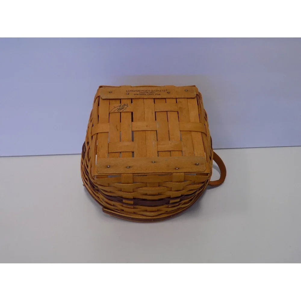 May Series Petunia Basket w/ Plastic Protector 1997 Longaberger - Purple Slats